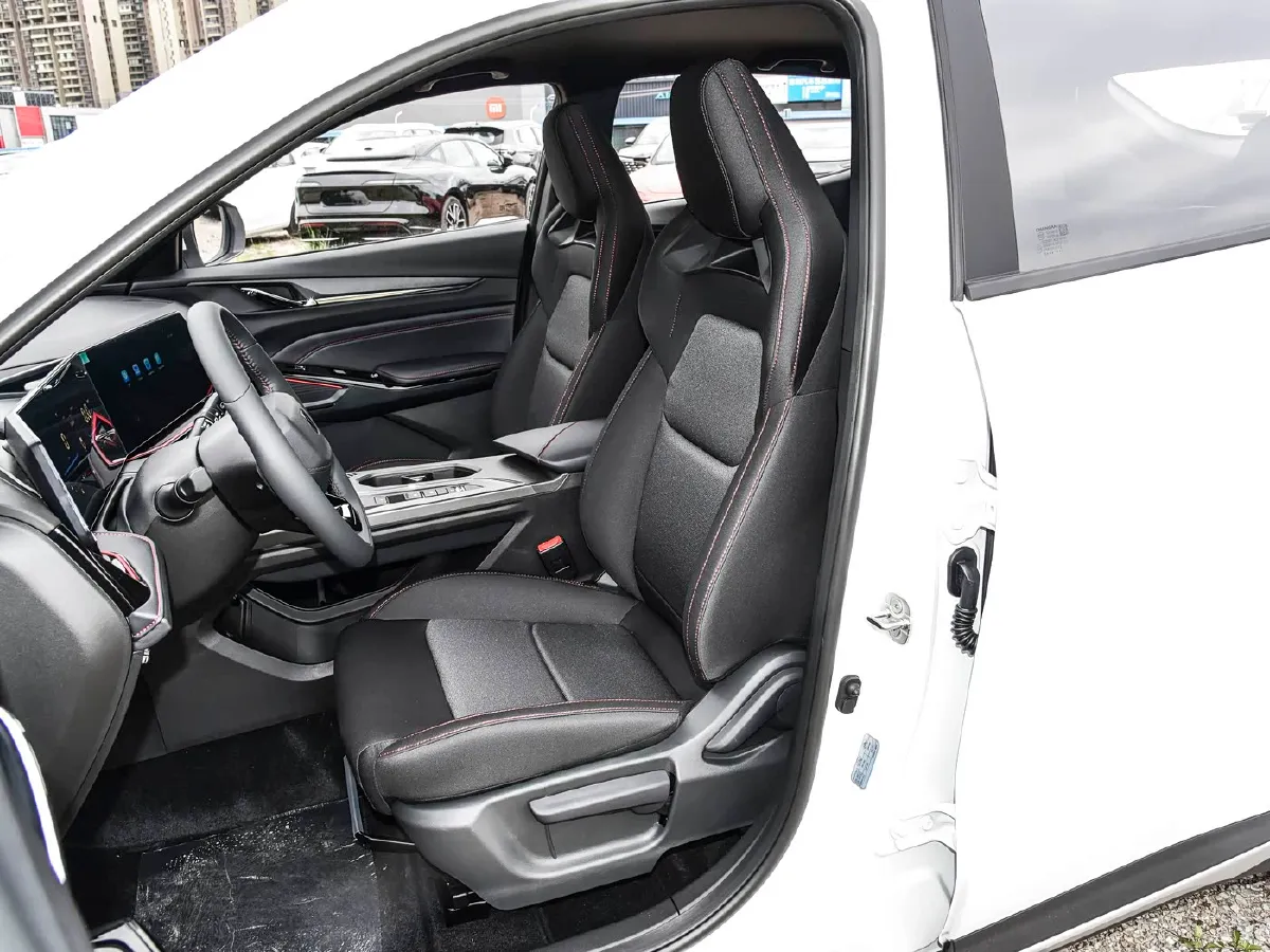 2026 ChangAn X5 PLUS 1.5T 192HP L4 7DCT,autocango,china used car exporter,china ev exporter,chinese used car exporter,chinese used ev exporter