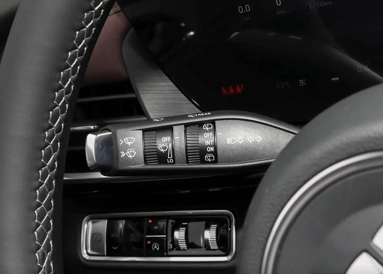 2025 Buick EnvisionS 1.5T 211HP L4 9AT,autocango,china used car exporter,china ev exporter,chinese used car exporter,chinese used ev exporter