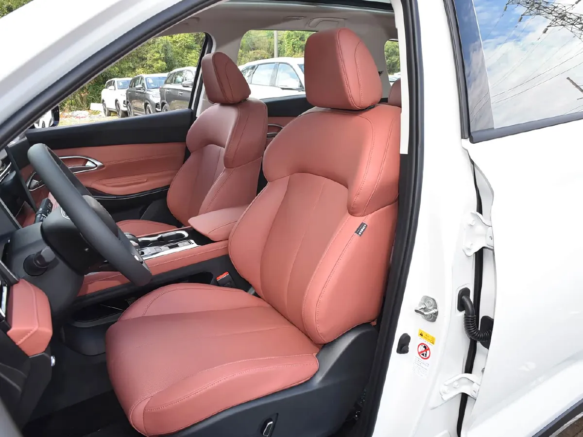 2026 ChangAn CS75 1.5T 192HP L4 7DCT,autocango,china used car exporter,china ev exporter,chinese used car exporter,chinese used ev exporter