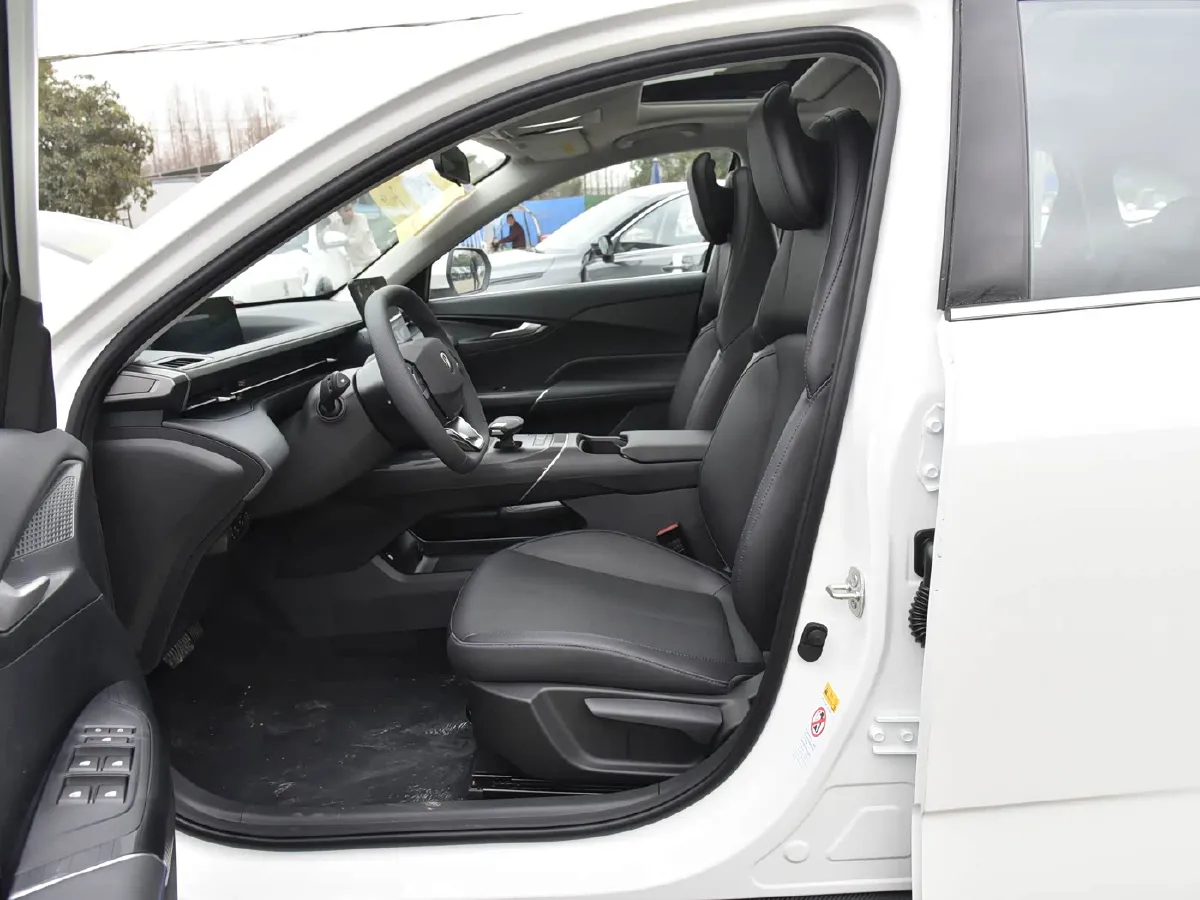 2026 ChangAn Eado 1.5T 192HP L4 7DCT,autocango,china used car exporter,china ev exporter,chinese used car exporter,chinese used ev exporter
