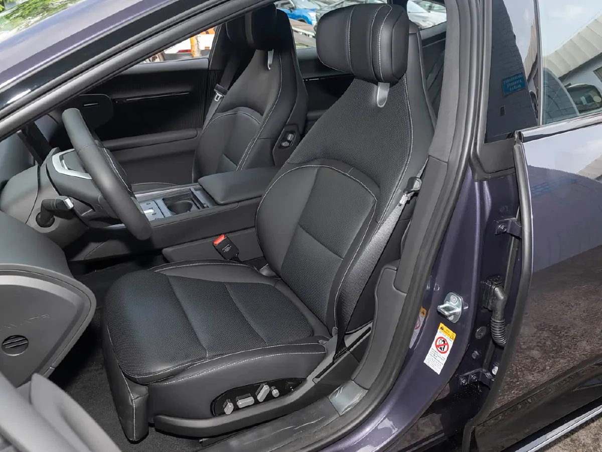 2026 Avatr 12 BEV,autocango,china used car exporter,china ev exporter,chinese used car exporter,chinese used ev exporter