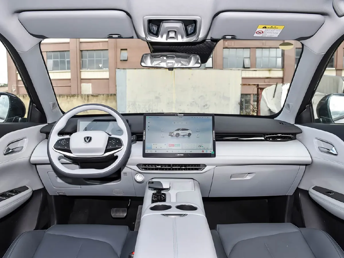 2025 ChangAn UNI-Z 1.5T 192HP L4 7DCT,autocango,china used car exporter,china ev exporter,chinese used car exporter,chinese used ev exporter