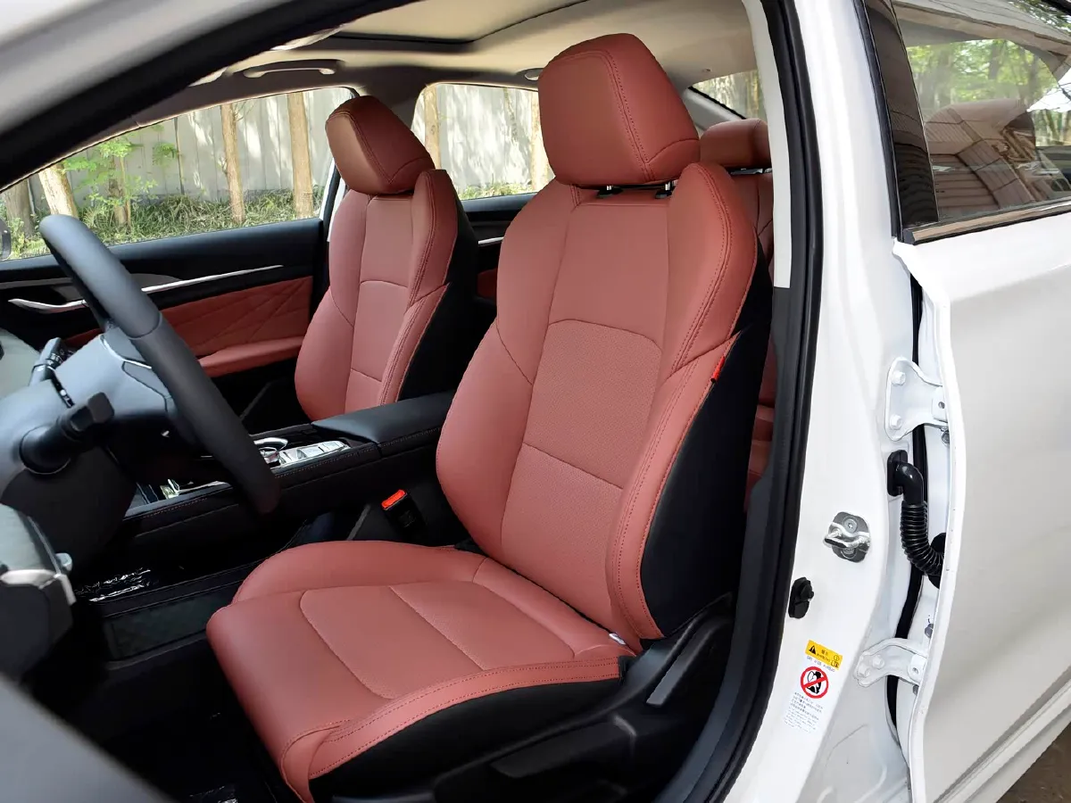 2025 ChangAn Eado 1.4T 160HP L4 7DCT,autocango,china used car exporter,china ev exporter,chinese used car exporter,chinese used ev exporter