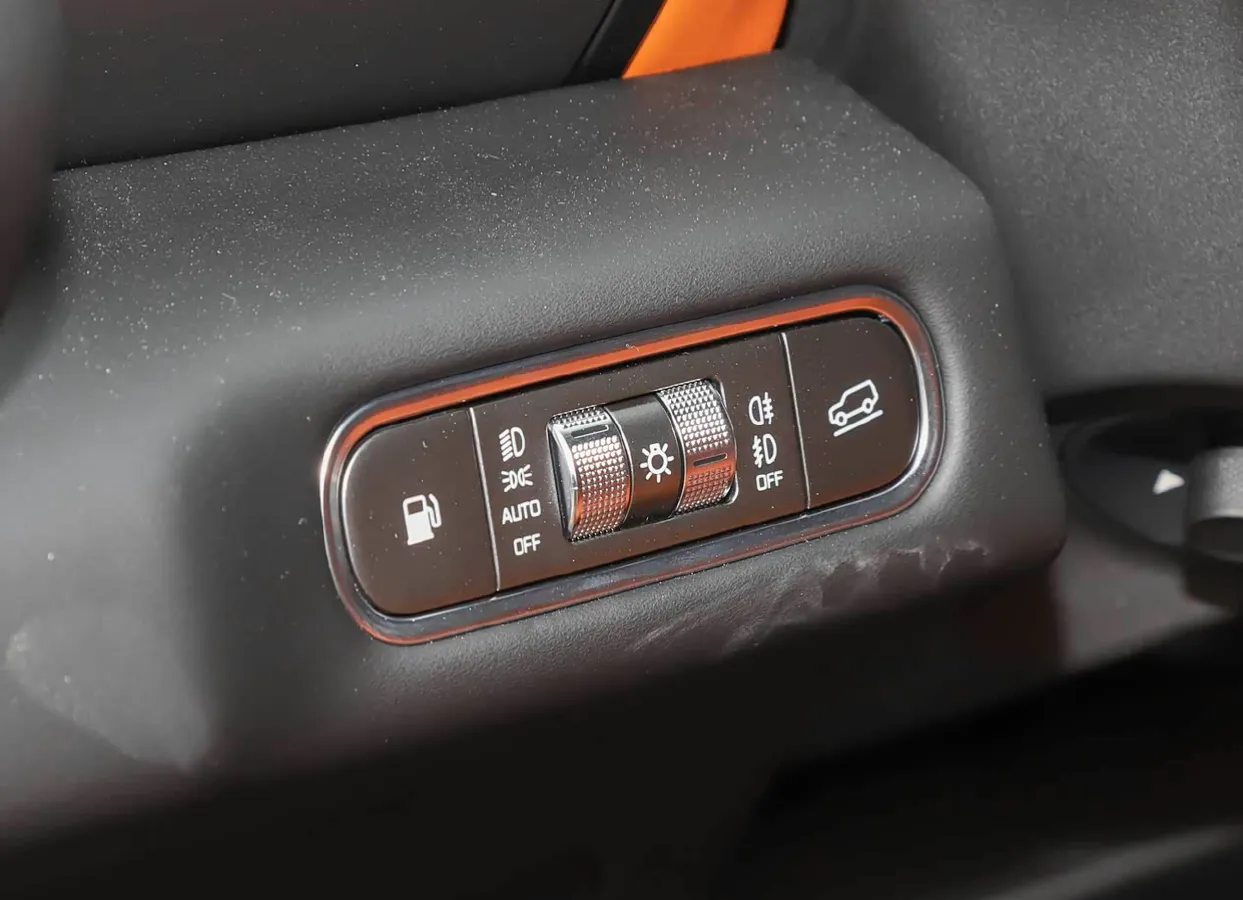 2025 Jetour Zongheng G700 2.0T 211HP L4 2DHT PHEV,autocango,china used car exporter,china ev exporter,chinese used car exporter,chinese used ev exporter