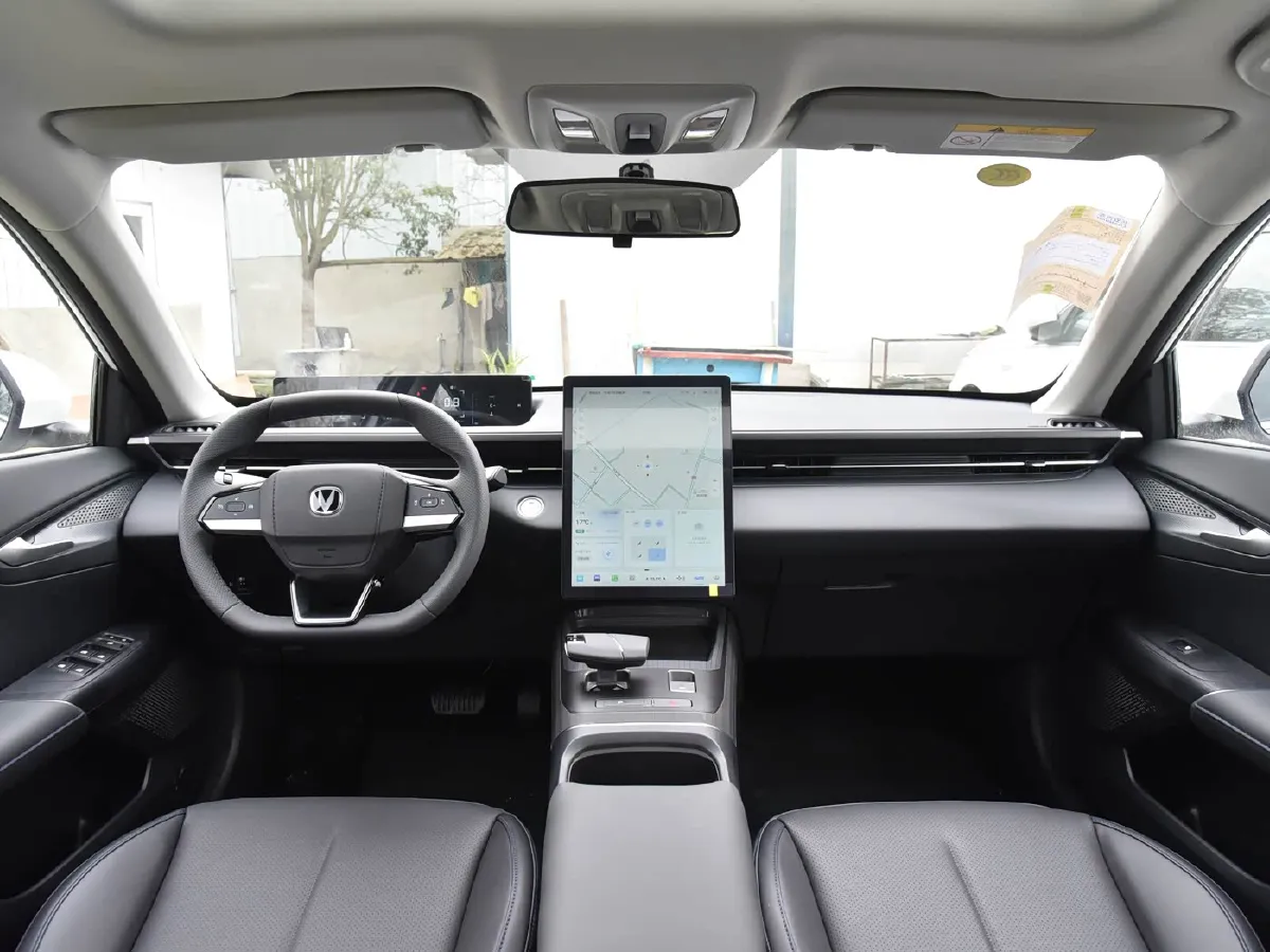 2025 ChangAn Eado 1.5T 192HP L4 7DCT,autocango,china used car exporter,china ev exporter,chinese used car exporter,chinese used ev exporter