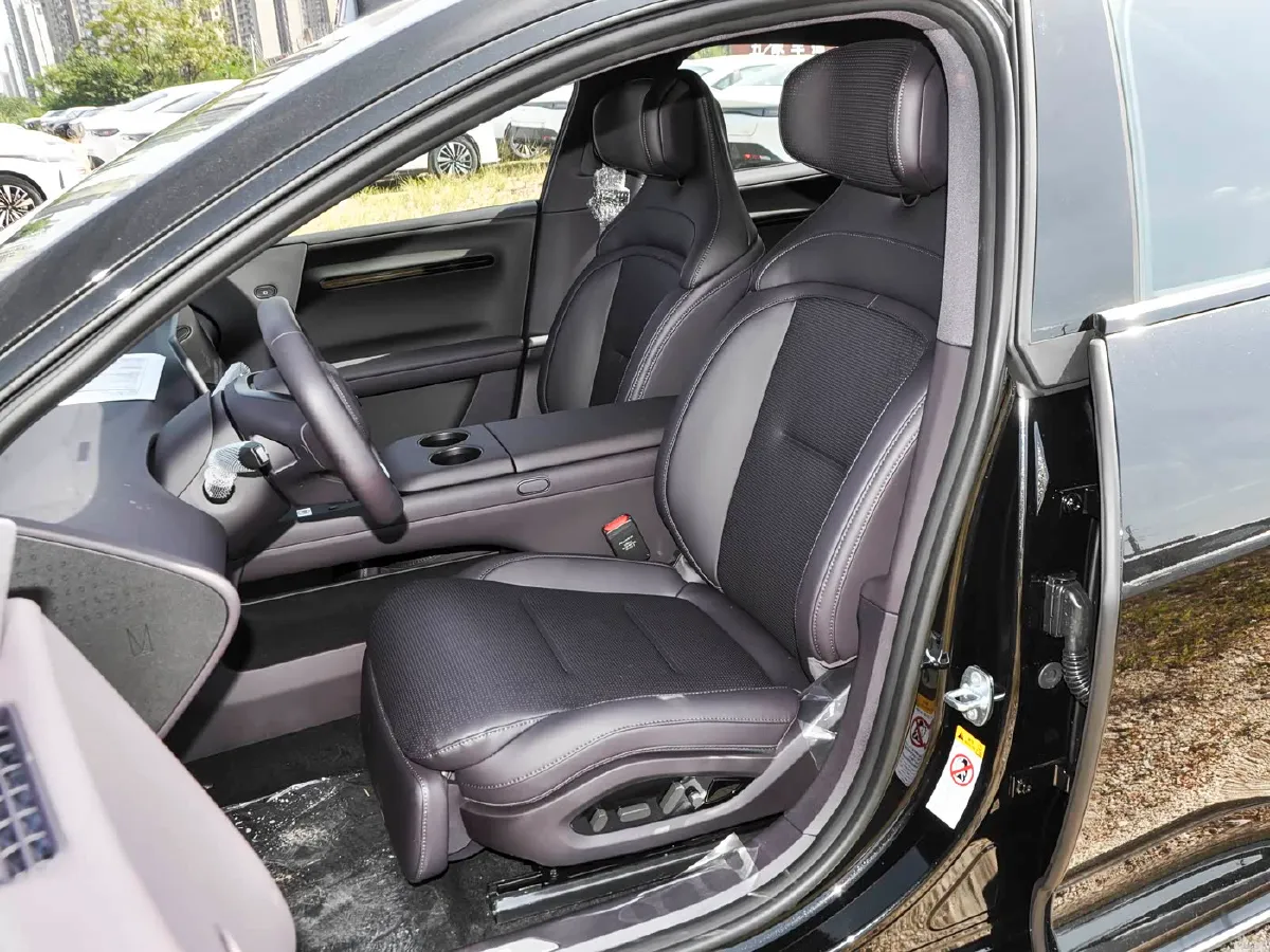 2025 Avatr 06 REEV 156HP REEV,autocango,china used car exporter,china ev exporter,chinese used car exporter,chinese used ev exporter