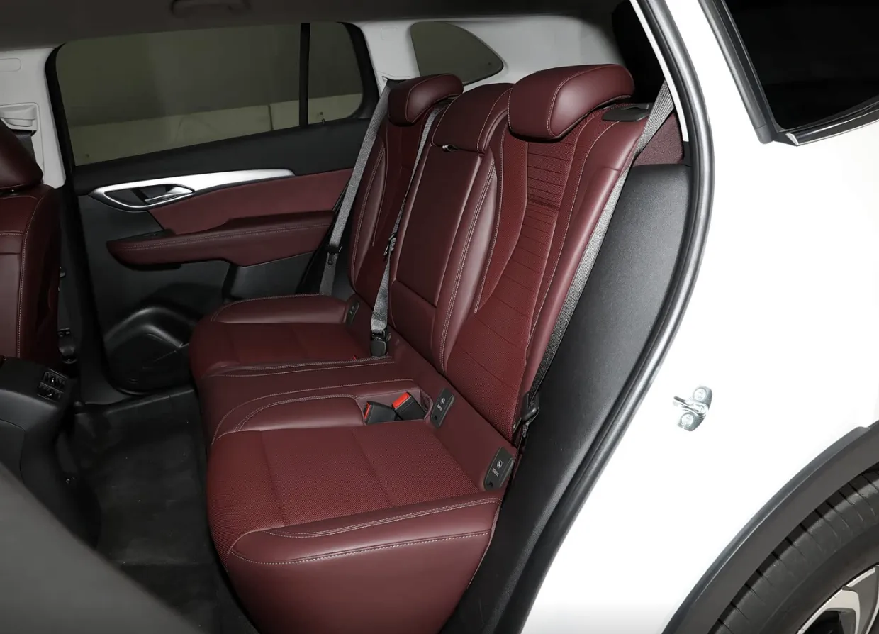 2026 Buick EnvisionPlus 2.0T 237HP L4 9AT,autocango,china used car exporter,china ev exporter,chinese used car exporter,chinese used ev exporter