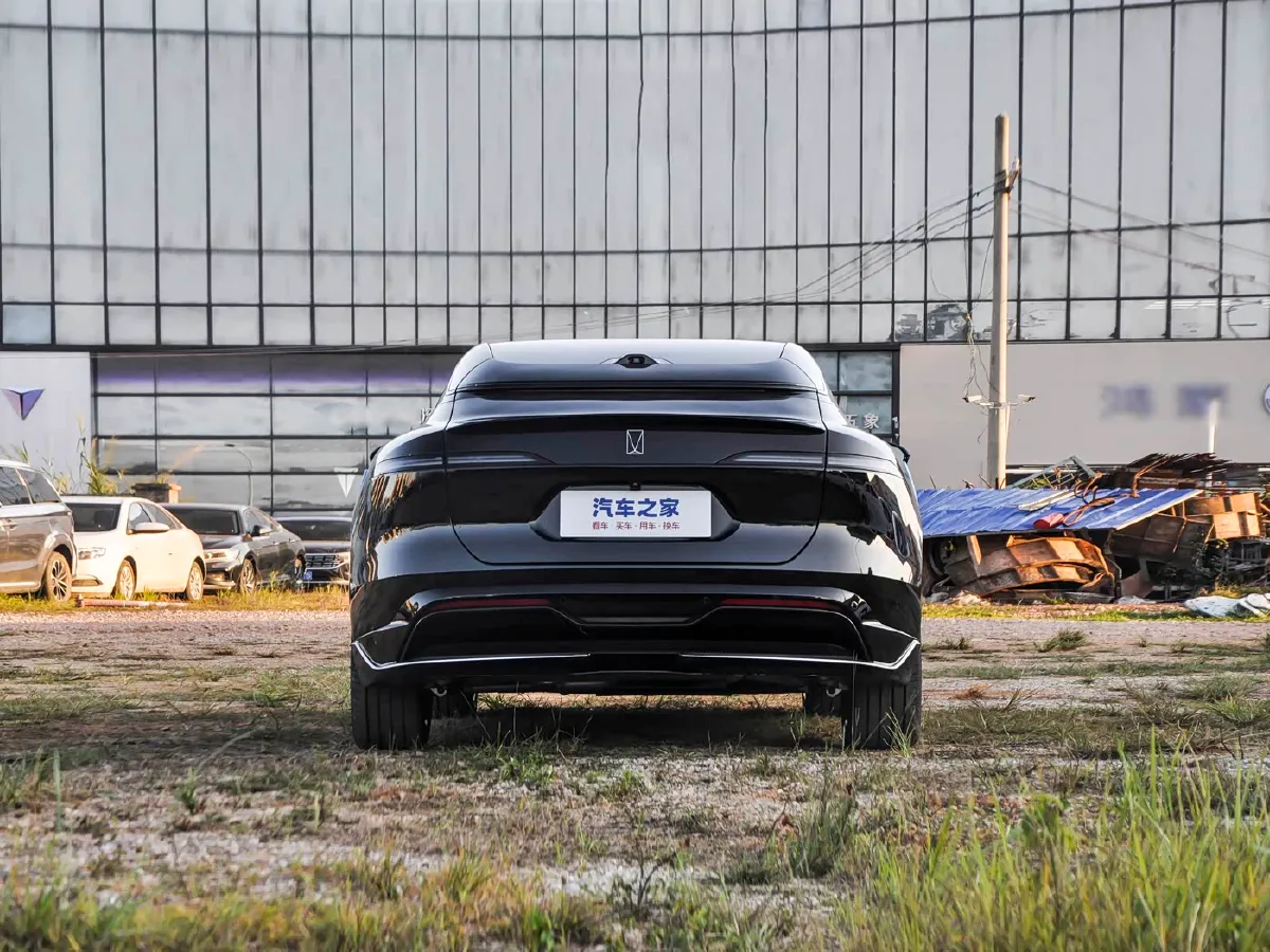 2025 Avatr 06 REEV 156HP REEV,autocango,china used car exporter,china ev exporter,chinese used car exporter,chinese used ev exporter