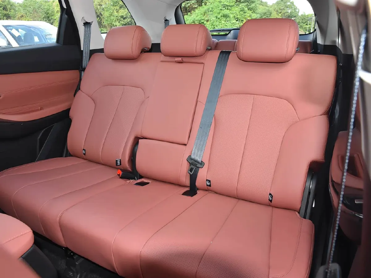 2026 ChangAn CS75 1.5T 192HP L4 7DCT,autocango,china used car exporter,china ev exporter,chinese used car exporter,chinese used ev exporter