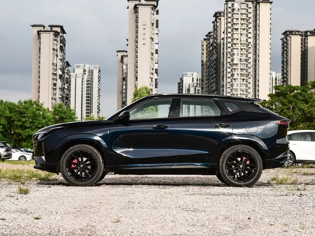 2025 ChangAn UNI-Z 1.5L 98HP L4 E-CVT PHEV,autocango,china used car exporter,china ev exporter,chinese used car exporter,chinese used ev exporter