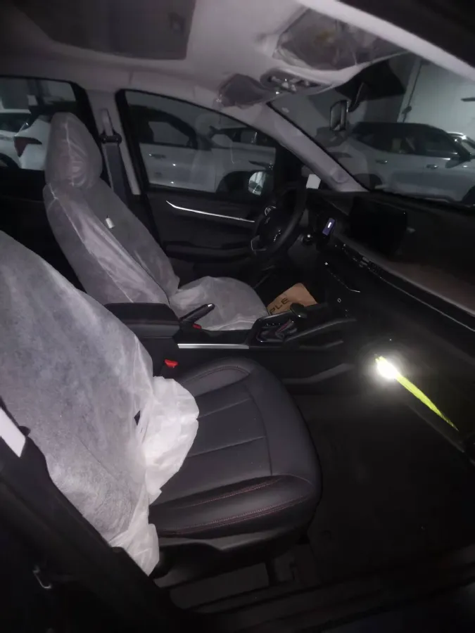 2024 Livan X3 PRO 1.5L 113HP L4 CVT,autocango,china used car exporter,china ev exporter,chinese used car exporter,chinese used ev exporter