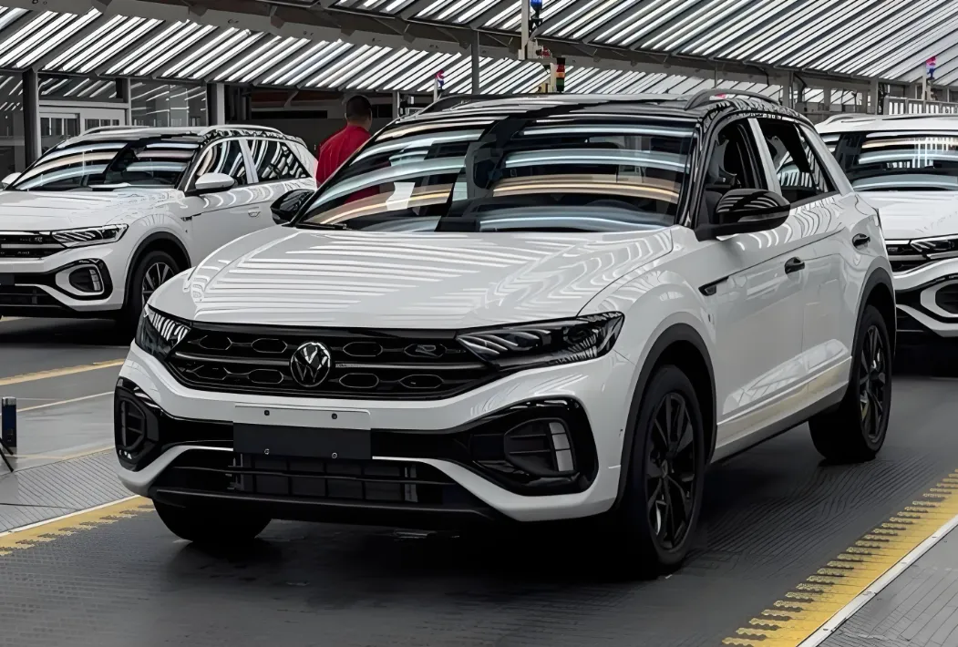 2025 Volkswagen T-Roc 1.5T 160HP L4 7DCT,autocango,china used car exporter,china ev exporter,chinese used car exporter,chinese used ev exporter