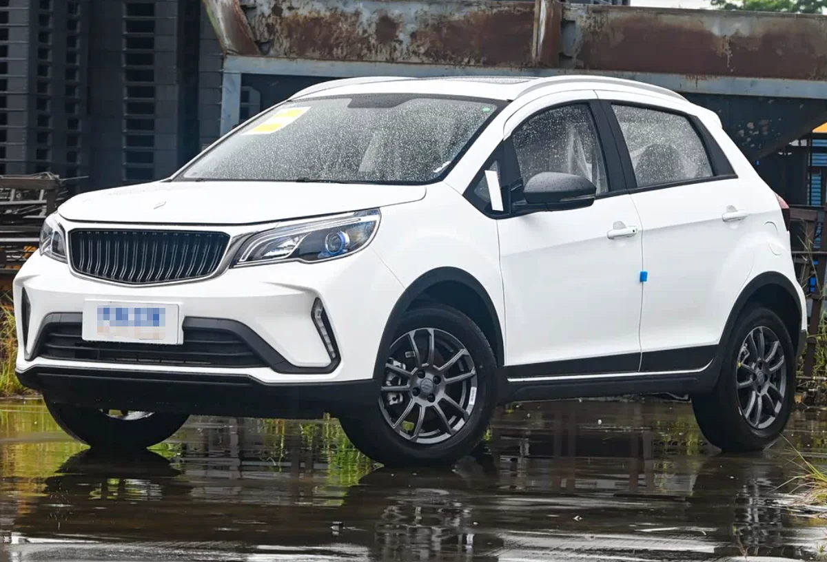 2024 Livan X3 PRO 1.5L 113HP L4 CVT - 1