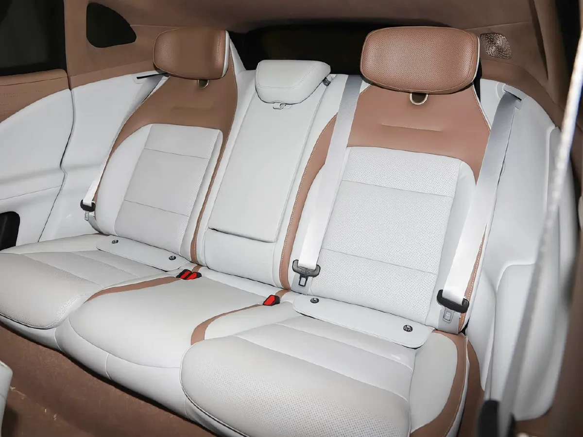 2026 Avatr 07 1.5T 156HP L4 REEV,autocango,china used car exporter,china ev exporter,chinese used car exporter,chinese used ev exporter