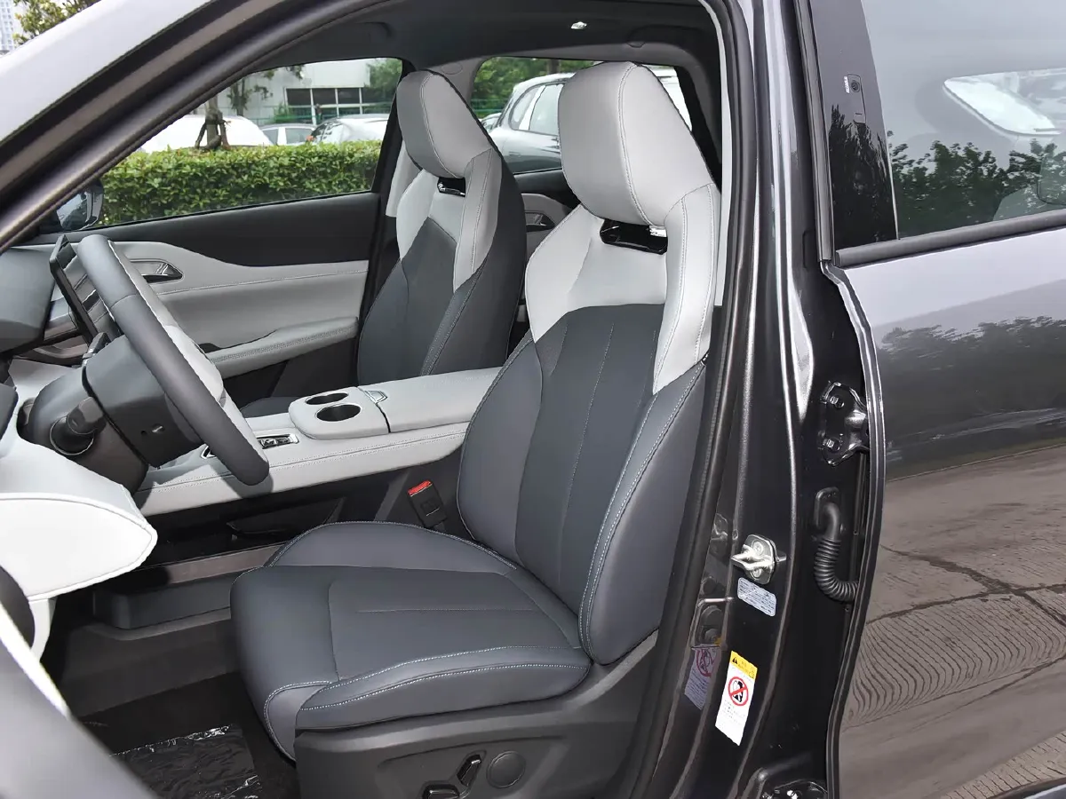 2025 ChangAn UNI-Z 1.5L 98HP L4 E-CVT PHEV,autocango,china used car exporter,china ev exporter,chinese used car exporter,chinese used ev exporter