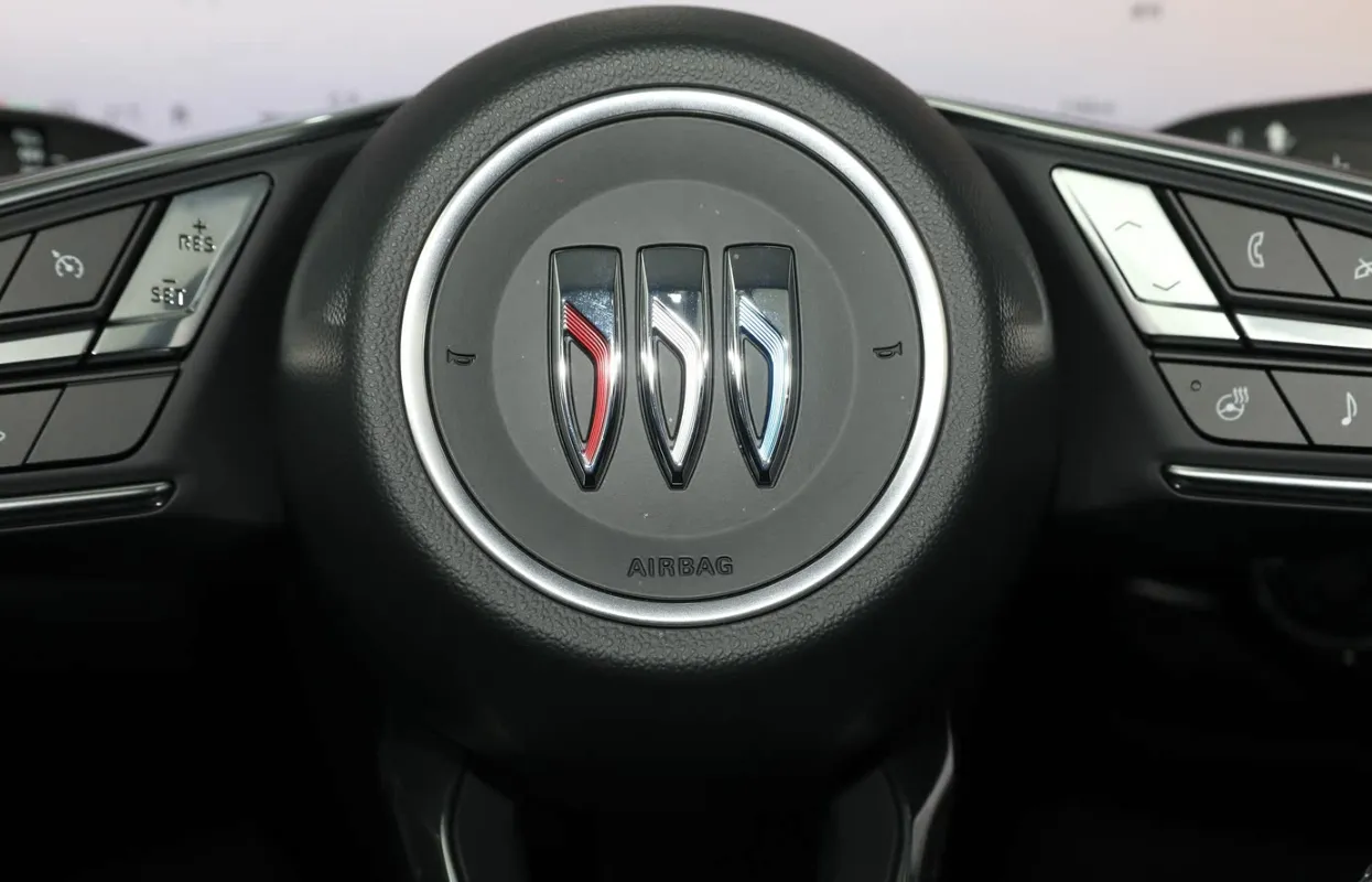 2026 Buick EnvisionPlus 2.0T 237HP L4 9AT,autocango,china used car exporter,china ev exporter,chinese used car exporter,chinese used ev exporter