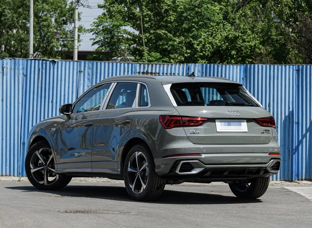 2025 Audi Q3 1.5T 160HP L4 7DCT,autocango,china used car exporter,china ev exporter,chinese used car exporter,chinese used ev exporter