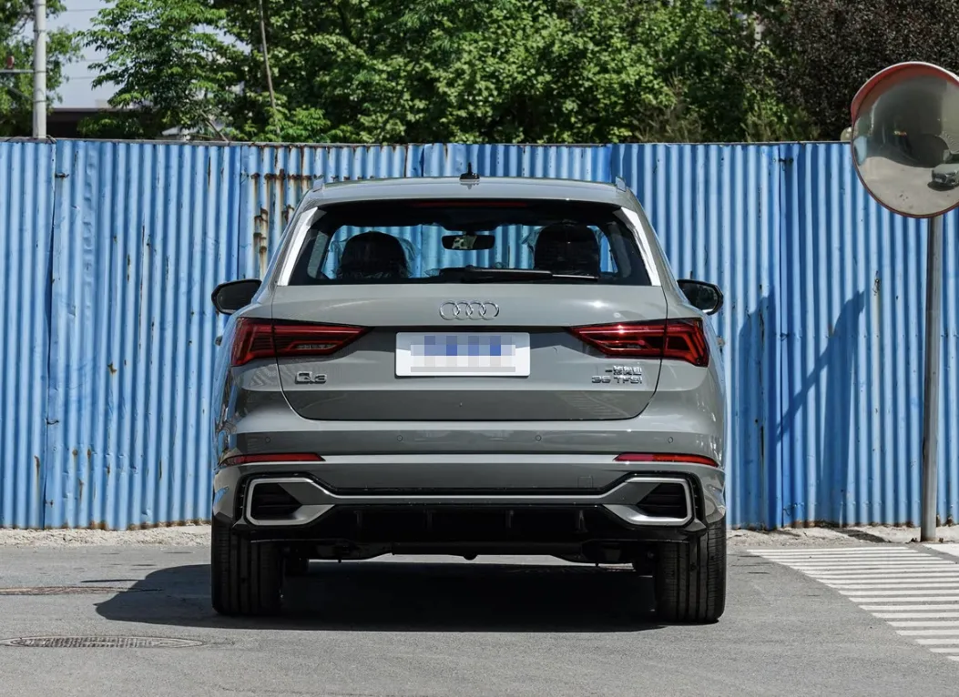 2025 Audi Q3 1.5T 160HP L4 7DCT,autocango,china used car exporter,china ev exporter,chinese used car exporter,chinese used ev exporter