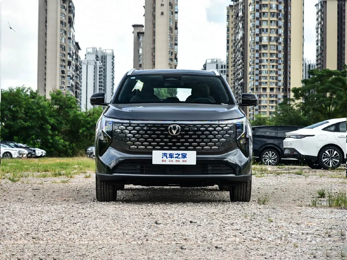 2026 ChangAn CS55 Plus 1.5T 192HP L4 7DCT,autocango,china used car exporter,china ev exporter,chinese used car exporter,chinese used ev exporter