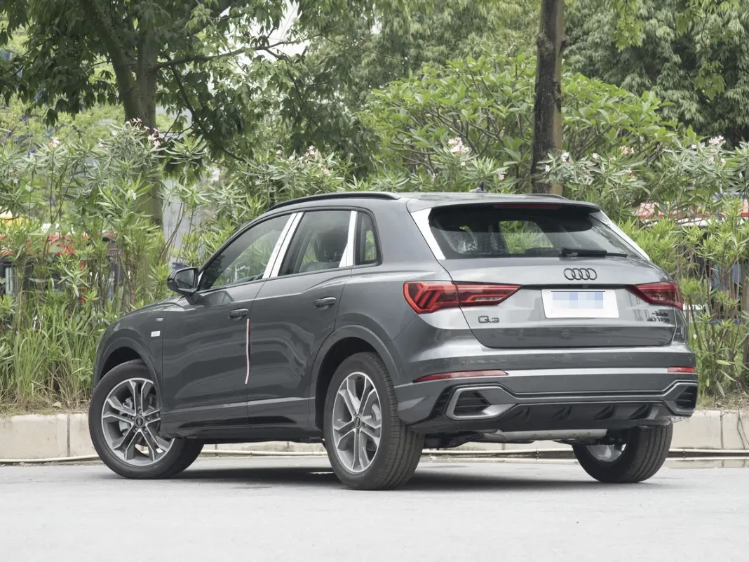 2025 Audi Q3 2.0T 186HP L4 7DCT,autocango,china used car exporter,china ev exporter,chinese used car exporter,chinese used ev exporter