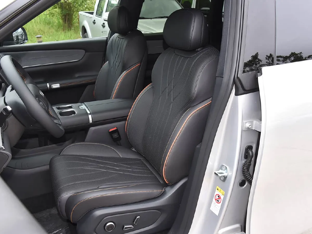 2025 ChangAn QiYuan Q07 1.5L 98HP L4 E-CVT PHEV,autocango,china used car exporter,china ev exporter,chinese used car exporter,chinese used ev exporter