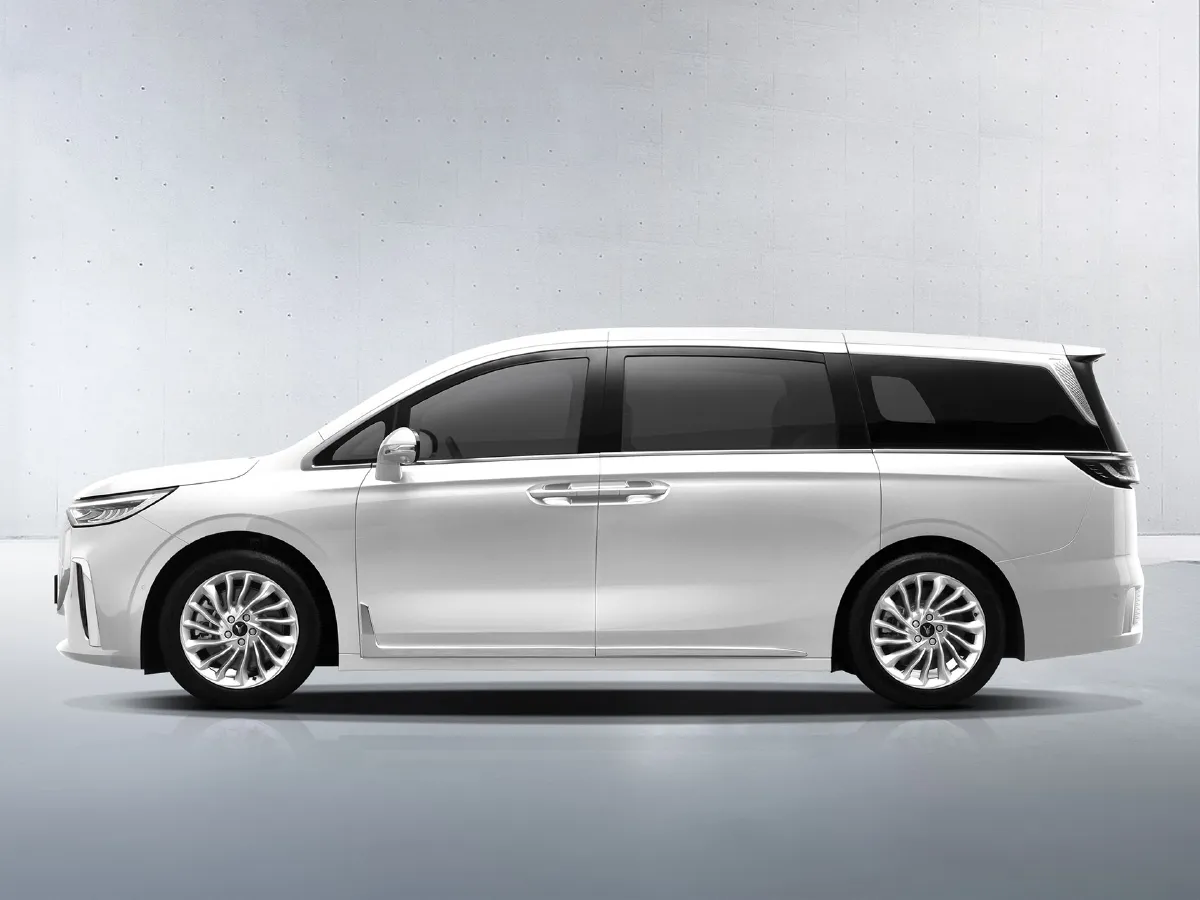 Voyah Dream,autocango,china used car exporter,china ev exporter,chinese used car exporter,chinese used ev exporter