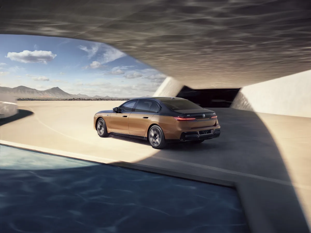 BMW i7,autocango,china used car exporter,china ev exporter,chinese used car exporter,chinese used ev exporter