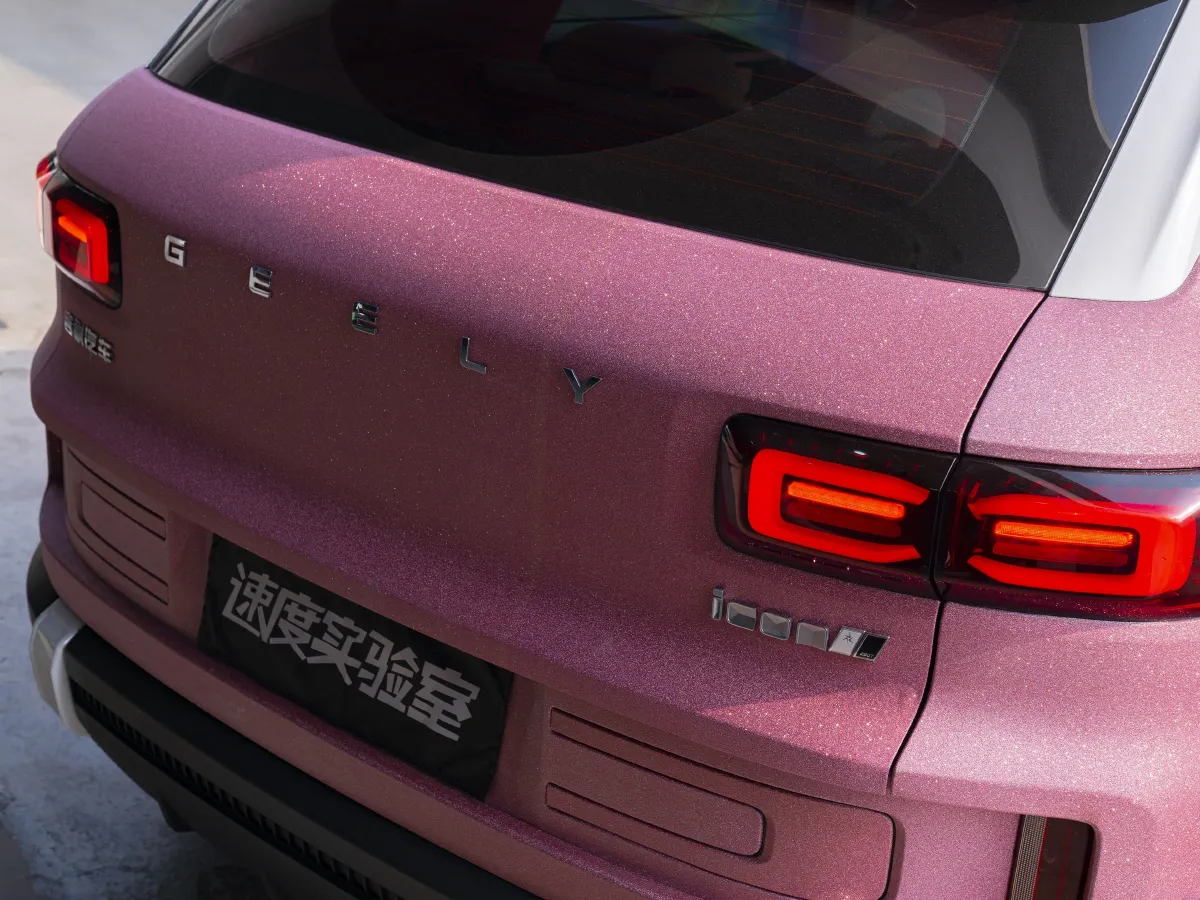 Geely ICON,autocango,china used car exporter,china ev exporter,chinese used car exporter,chinese used ev exporter