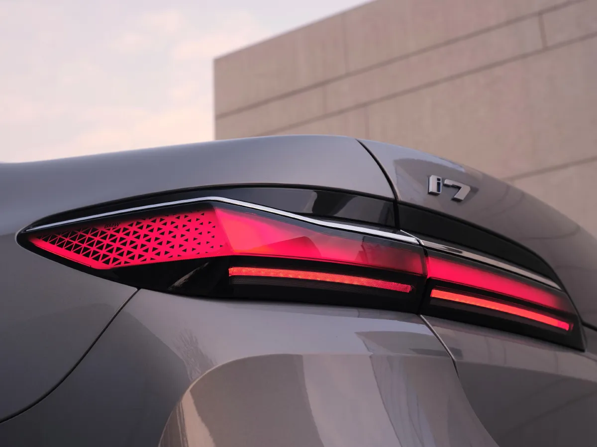 BMW i7,autocango,china used car exporter,china ev exporter,chinese used car exporter,chinese used ev exporter