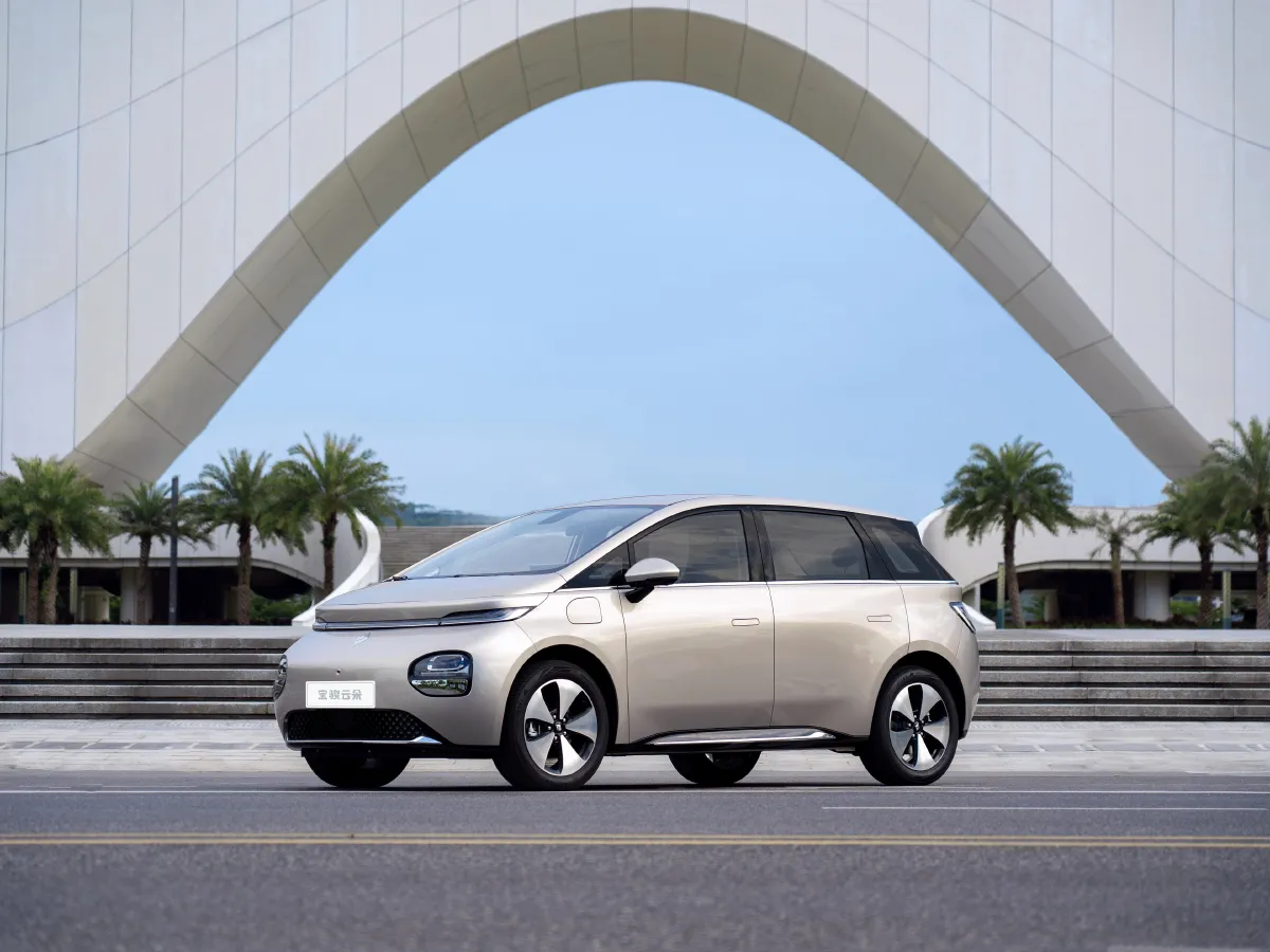 BaoJun Cloud,autocango,china used car exporter,china ev exporter,chinese used car exporter,chinese used ev exporter