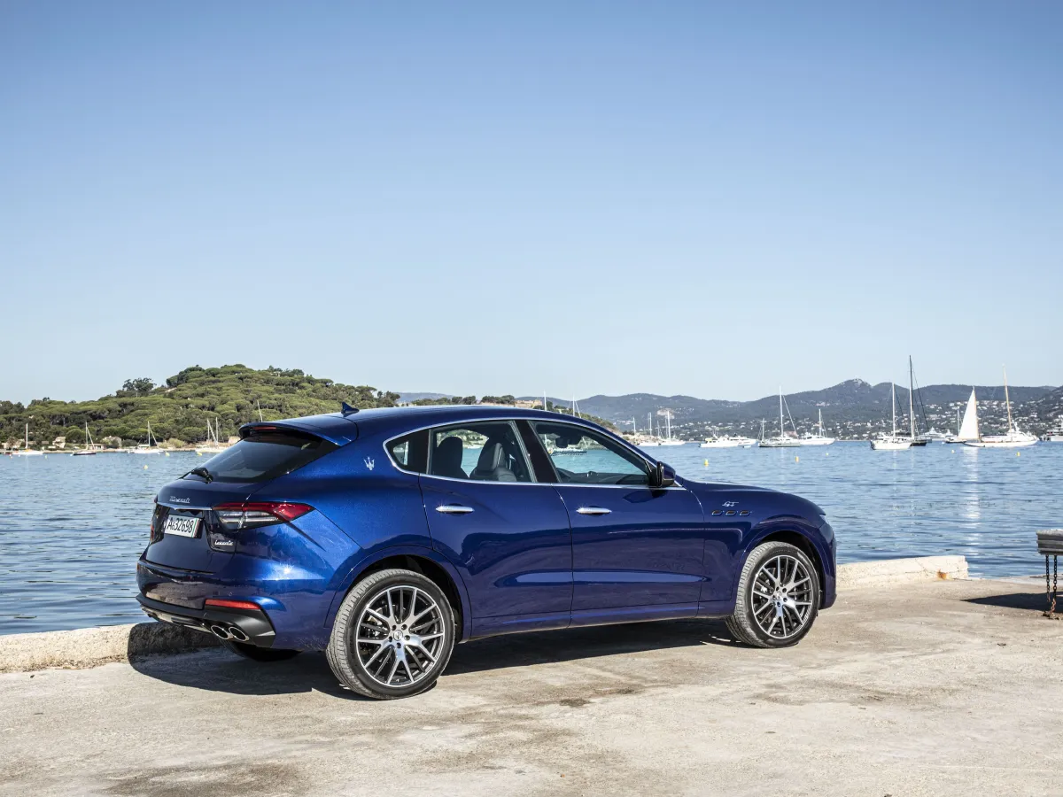 Maserati Levante,autocango,china used car exporter,china ev exporter,chinese used car exporter,chinese used ev exporter