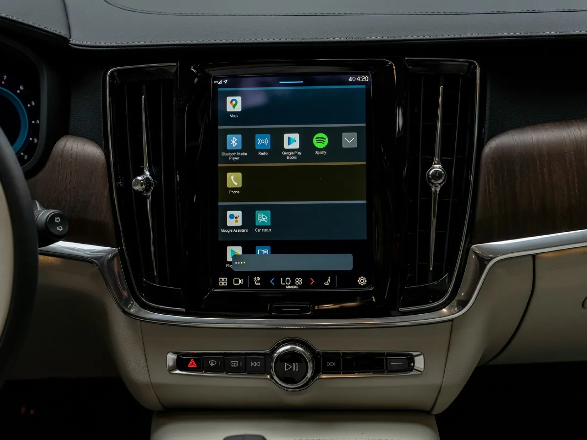 Volvo V90,autocango,china used car exporter,china ev exporter,chinese used car exporter,chinese used ev exporter