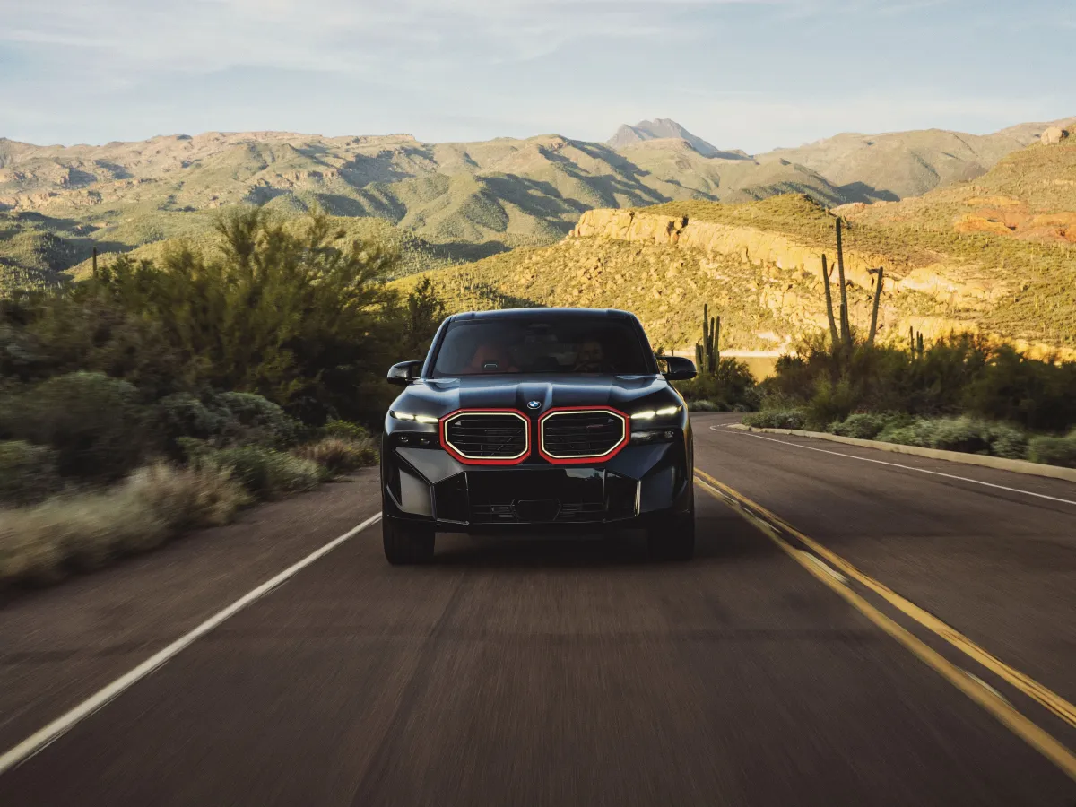 2023 BMW XM 4.4T 585HP V8 8AT PHEV 25.7KWH,autocango,china used car exporter,china ev exporter,chinese used car exporter,chinese used ev exporter