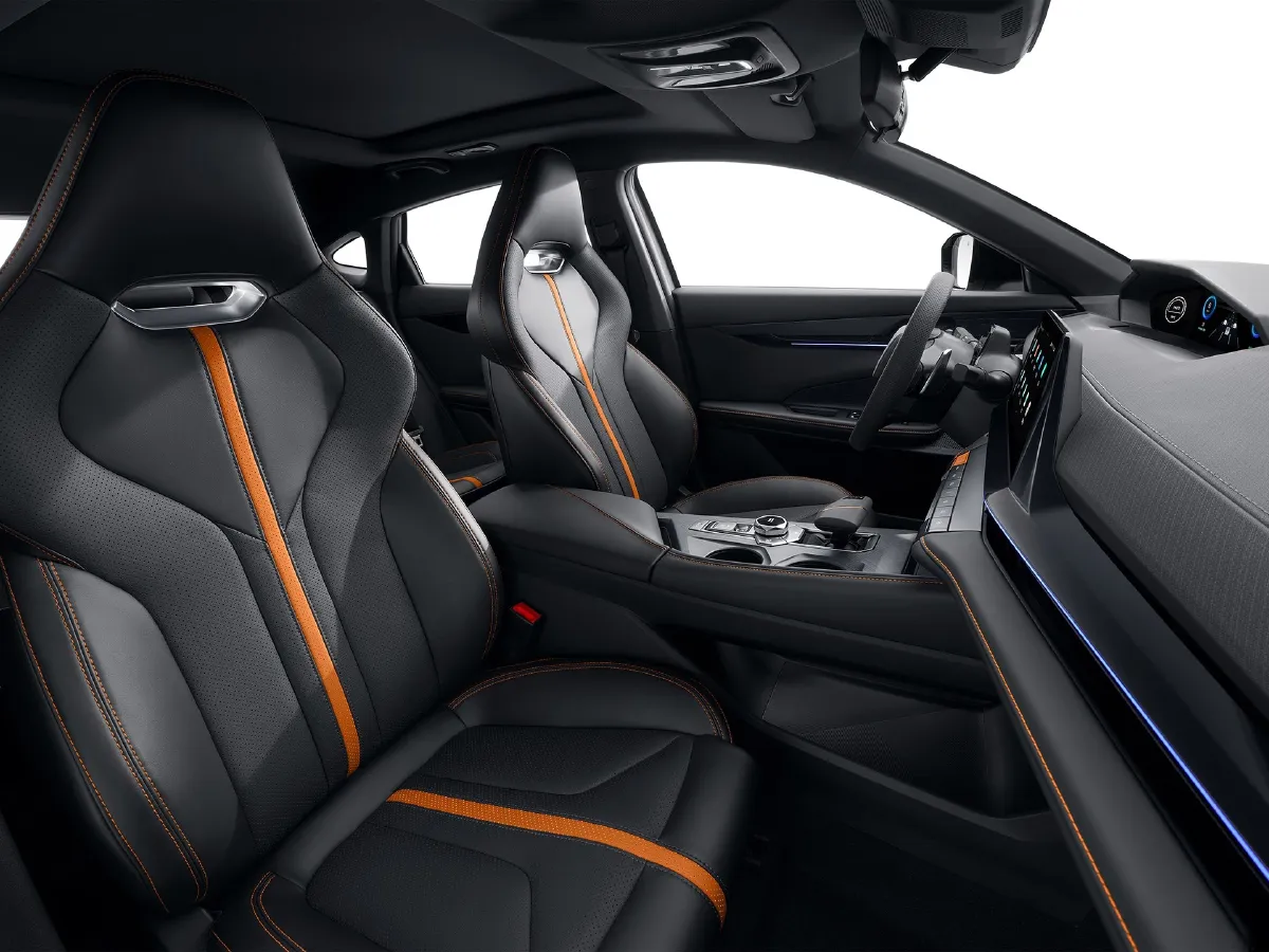 ChangAn UNI-V,autocango,china used car exporter,china ev exporter,chinese used car exporter,chinese used ev exporter