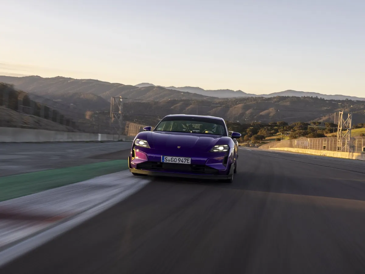 Porsche Taycan,autocango,china used car exporter,china ev exporter,chinese used car exporter,chinese used ev exporter Porsche Taycan,autocango,china used car exporter,china ev exporter,chinese used car exporter,chinese used ev exporter