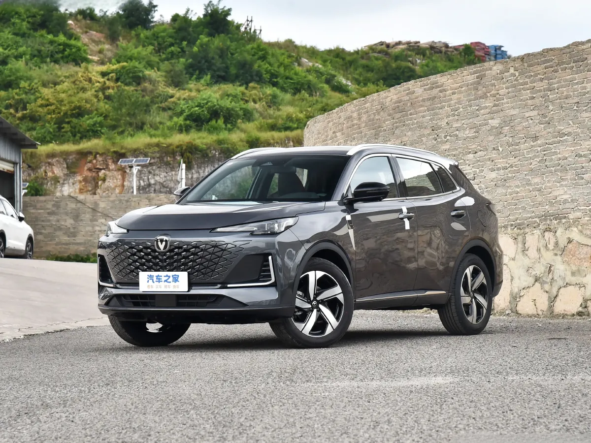 2022 ChangAn CS55 Plus 1.5T 188HP L4 7DCT,autocango,china used car exporter,china ev exporter,chinese used car exporter,chinese used ev exporter