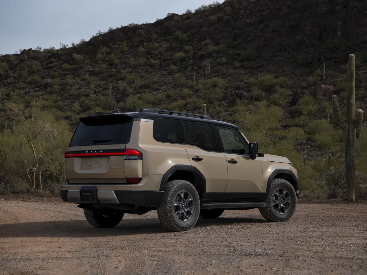 Lexus GX,autocango,china used car exporter,china ev exporter,chinese used car exporter,chinese used ev exporter