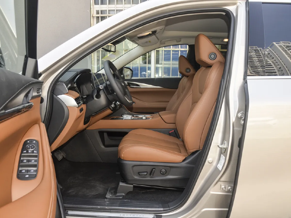 2024 Infiniti QX60 2.0T 252HP L4 9AT,autocango,china used car exporter,china ev exporter,chinese used car exporter,chinese used ev exporter