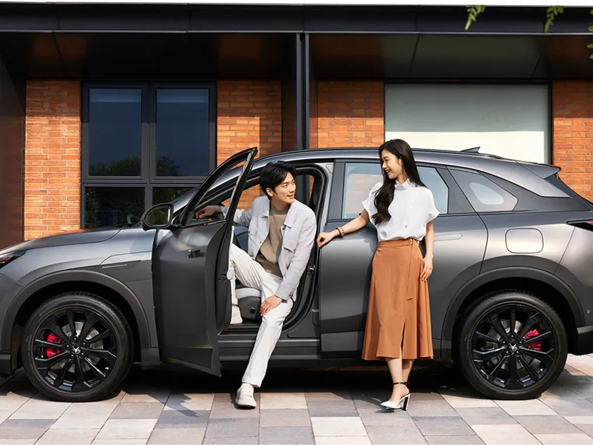 ARCFOX αT5,autocango,china used car exporter,china ev exporter,chinese used car exporter,chinese used ev exporter