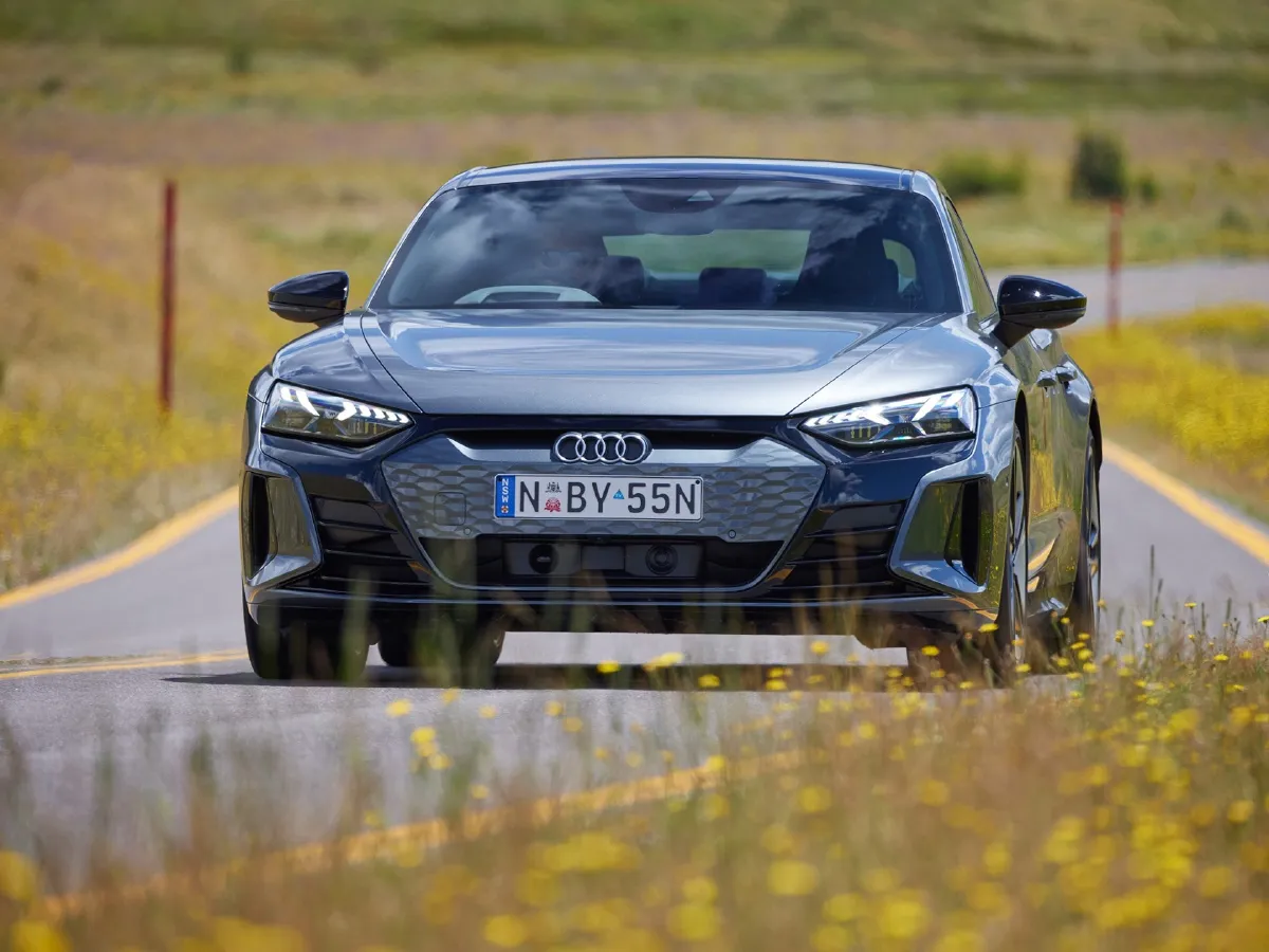 2023 Audi RS e-tron GT 2AT BEV 93.4KWH,autocango,china used car exporter,china ev exporter,chinese used car exporter,chinese used ev exporter