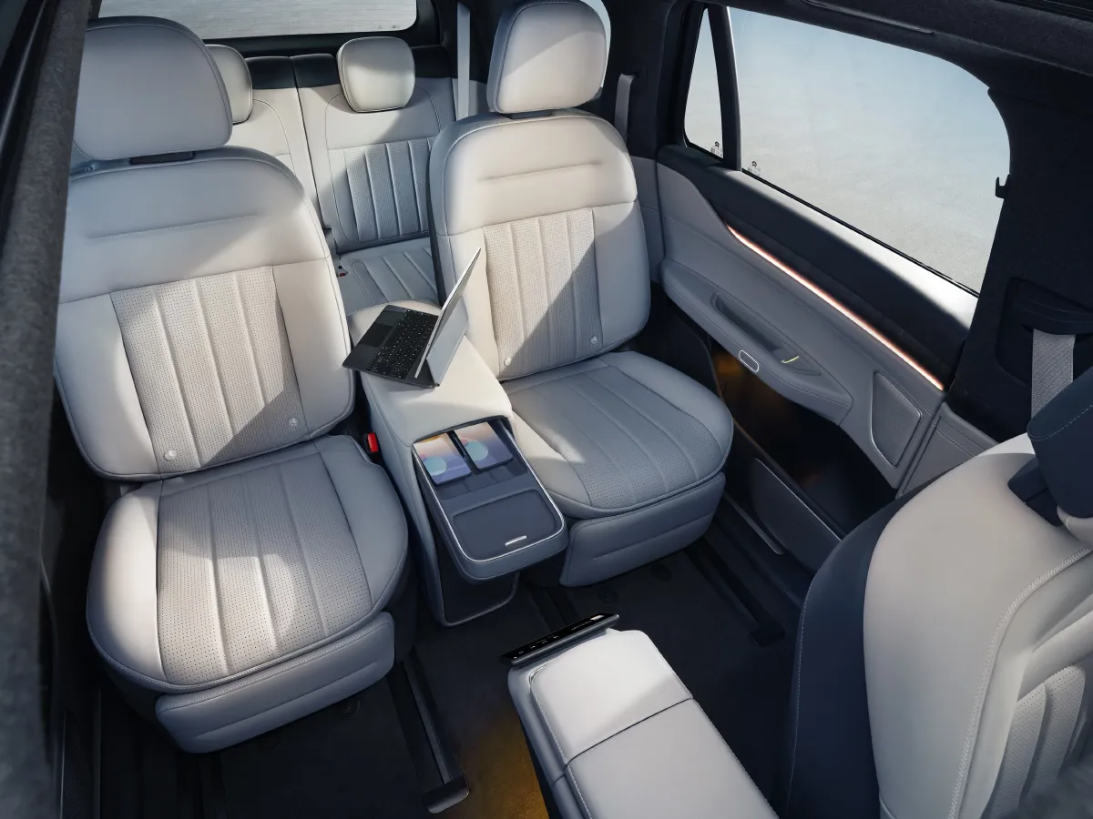 NIO ES8,autocango,china used car exporter,china ev exporter,chinese used car exporter,chinese used ev exporter