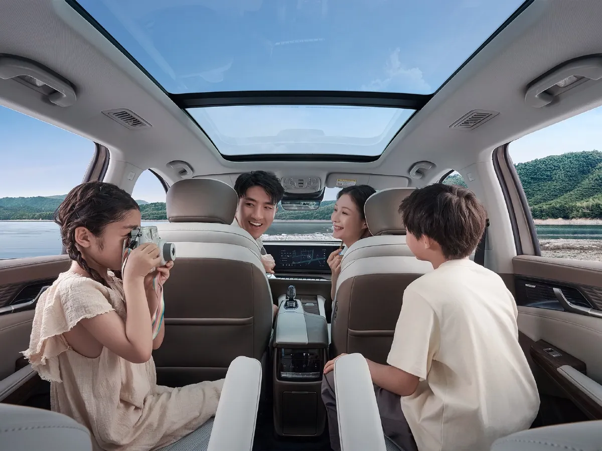 Roewe RX9,autocango,china used car exporter,china ev exporter,chinese used car exporter,chinese used ev exporter Roewe RX9,autocango,china used car exporter,china ev exporter,chinese used car exporter,chinese used ev exporter