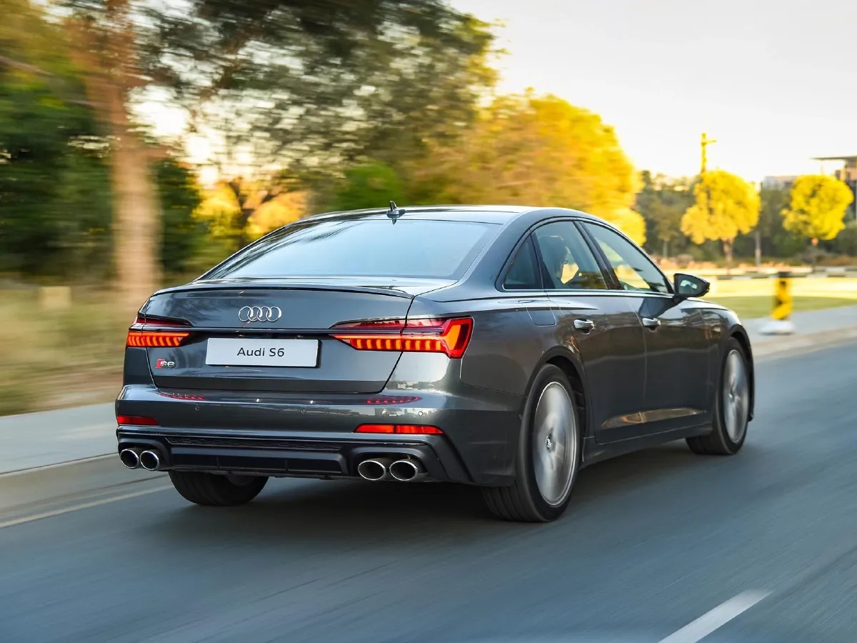 Audi S6,autocango,china used car exporter,china ev exporter,chinese used car exporter,chinese used ev exporter