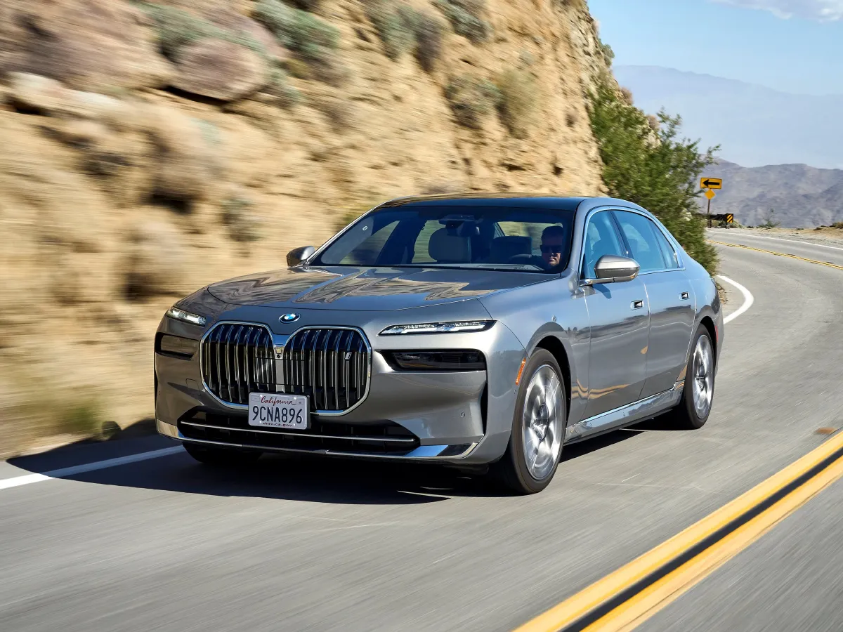 BMW i7,autocango,china used car exporter,china ev exporter,chinese used car exporter,chinese used ev exporter