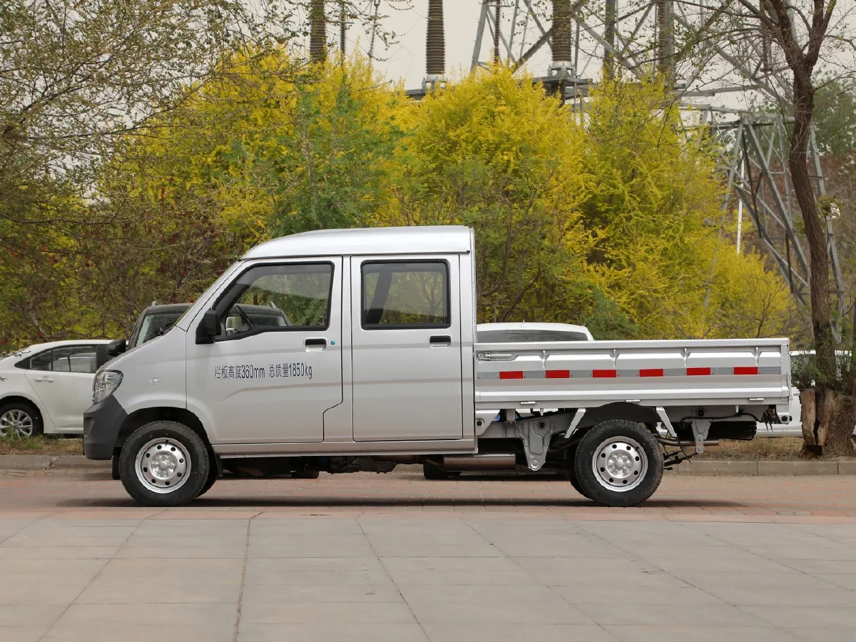 WuLing ZhiGuang Mini Truck,autocango,china used car exporter,china ev exporter,chinese used car exporter,chinese used ev exporter