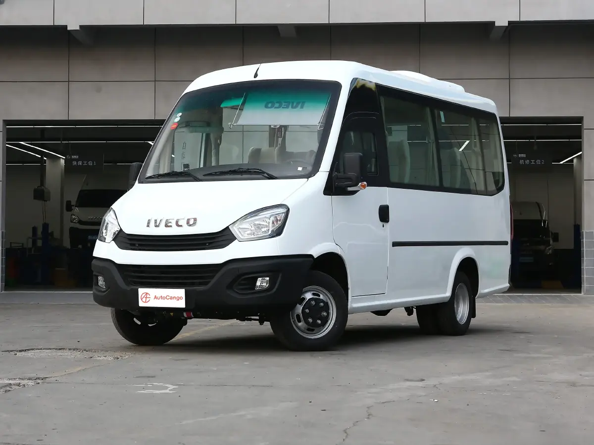2021 Iveco OuFeng 3.0T 170HP L4 8AT