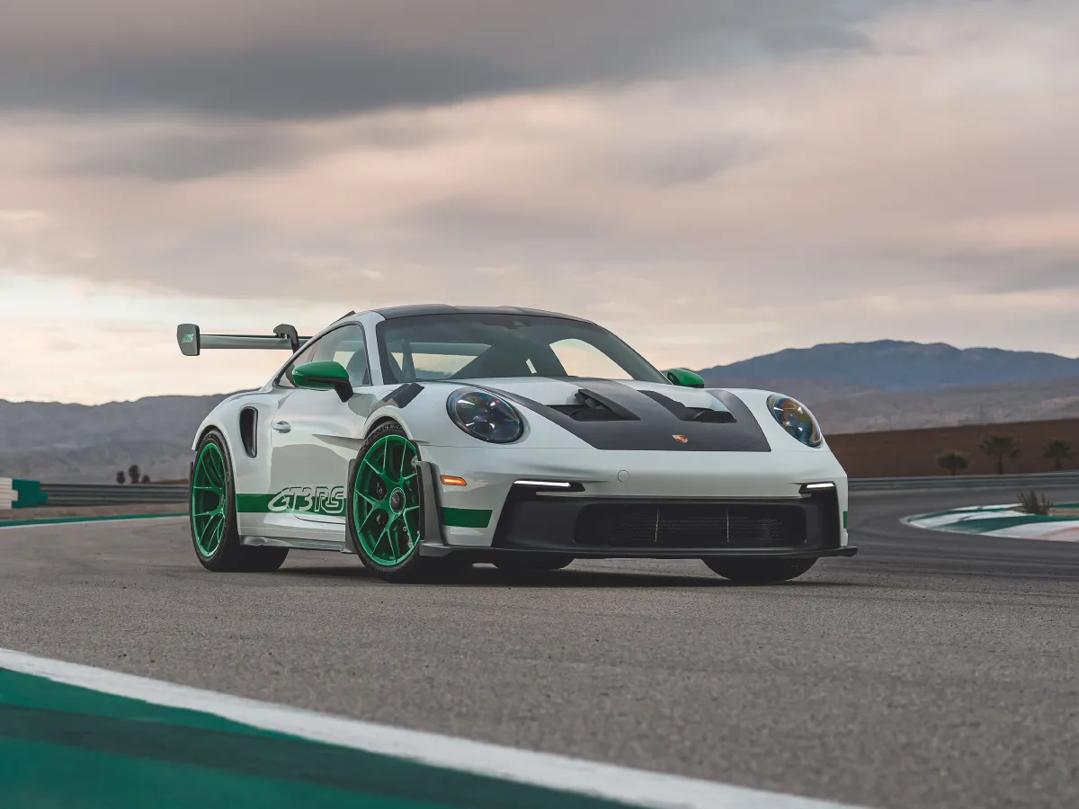 Porsche 911,autocango,china used car exporter,china ev exporter,chinese used car exporter,chinese used ev exporter