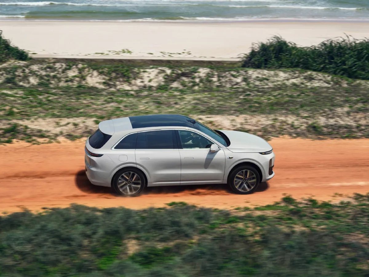 Li L6,autocango,china used car exporter,china ev exporter,chinese used car exporter,chinese used ev exporter