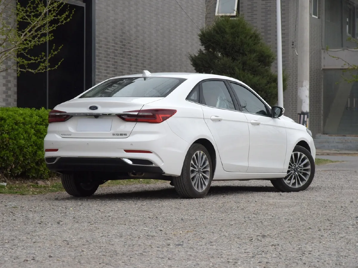 Ford Escort,autocango,china used car exporter,china ev exporter,chinese used car exporter,chinese used ev exporter