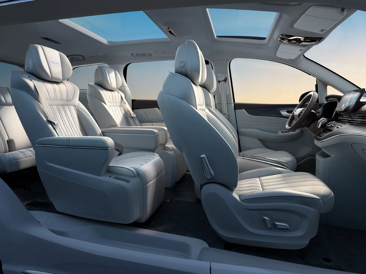 Roewe iMAX8,autocango,china used car exporter,china ev exporter,chinese used car exporter,chinese used ev exporter